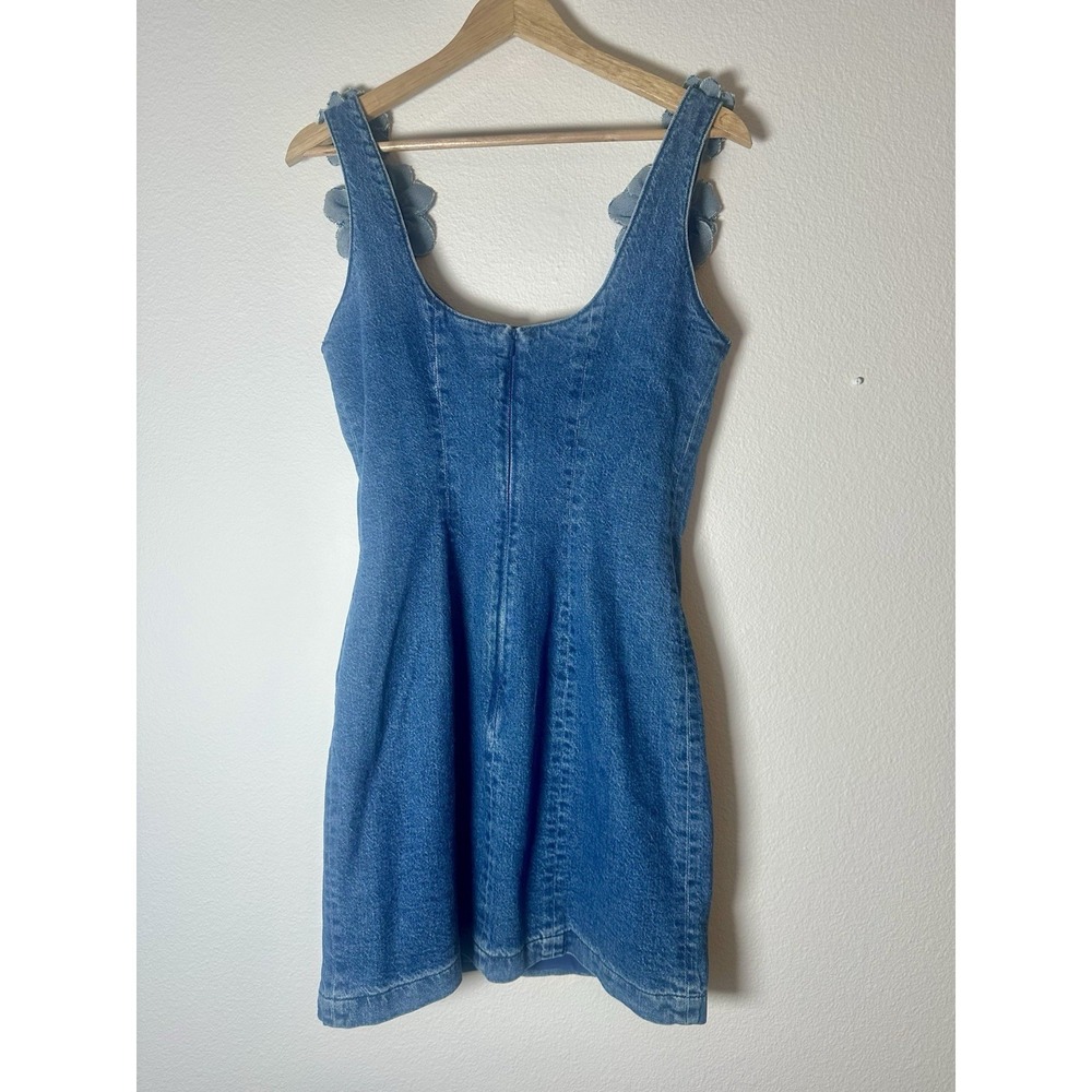 Avec Les Filles Sleeves Denim Sheath Mini Dress With Denim Flowers Size 8 - Picture 3 of 9